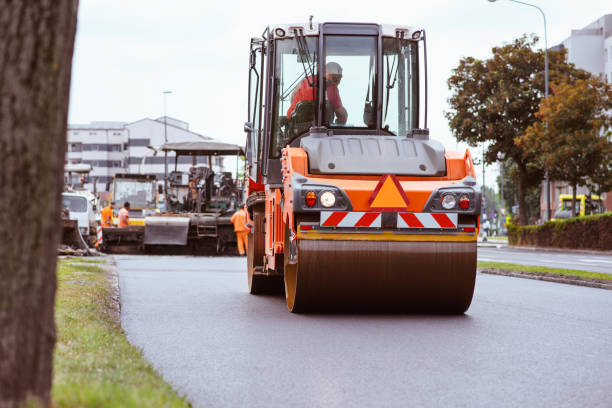 Driveway Snow Removal Preparation in Red Oaks Mill, NY